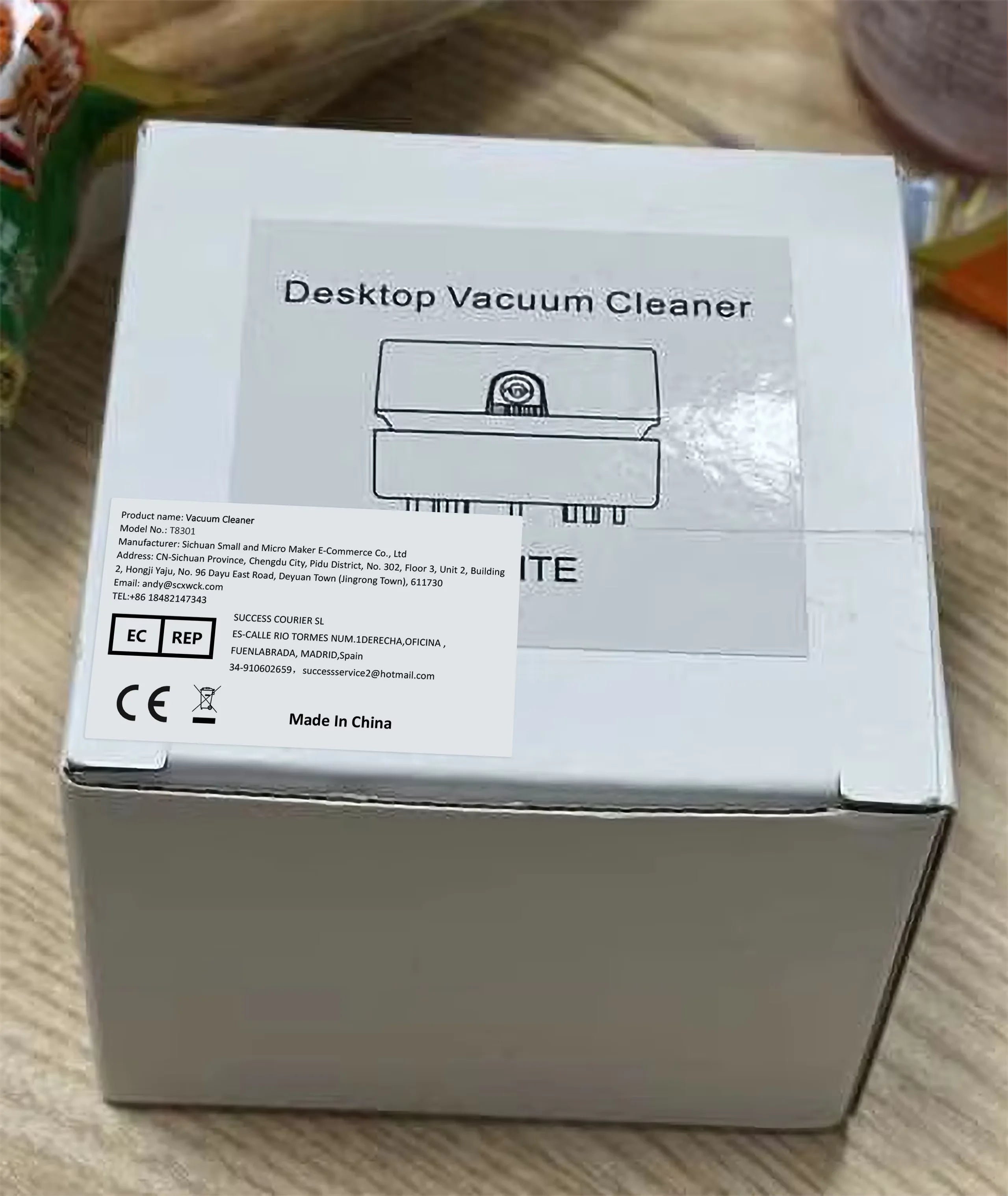 Handheld Desk Vacuum Cleaner – High Suction Portable